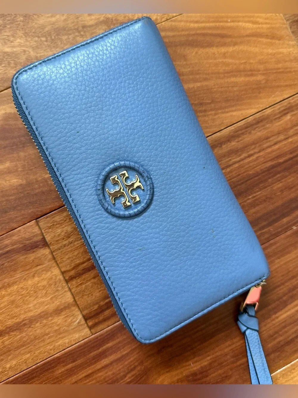 Tory Burch Pebbled Leather Zip Wallet with Gold Logo